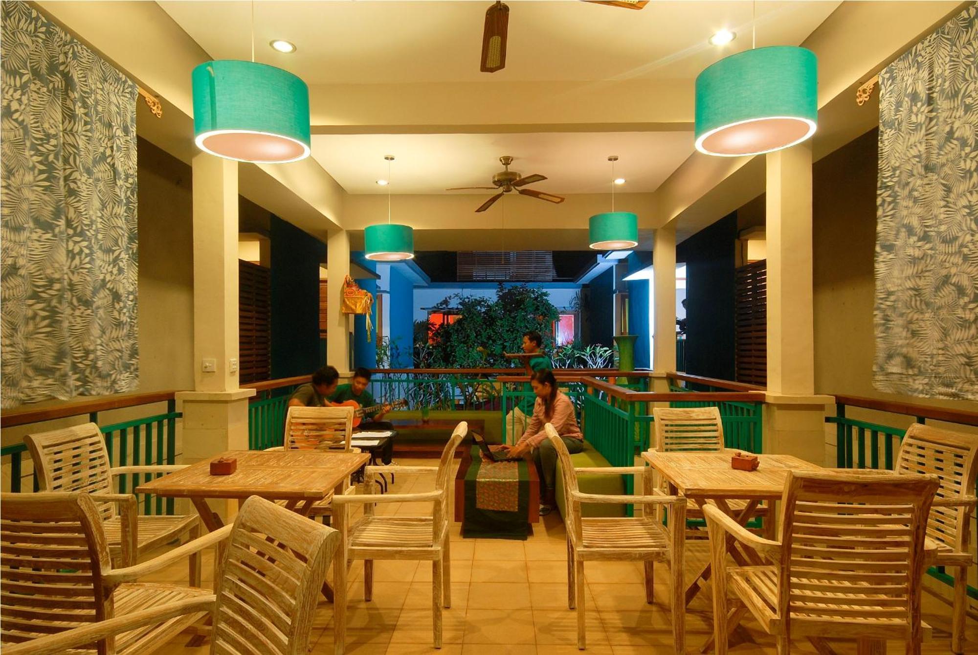 เดอะ กรีน เซอร์กา สวีทส์ Aparthotel เกอโรโบกัน ภายนอก รูปภาพ